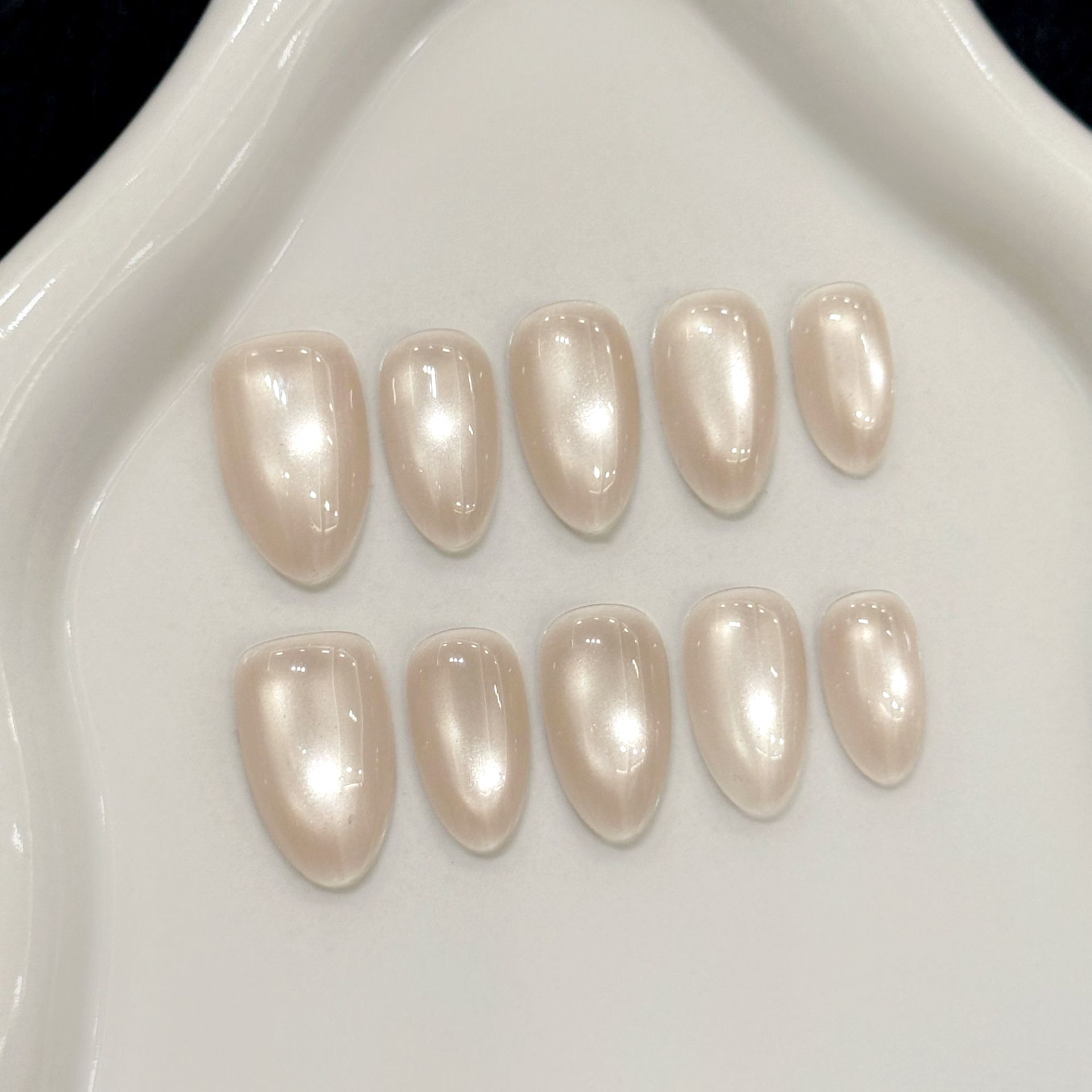 Nail Art Cat Eye Simple - 10Pcs Nude Color Almond Shiny Cat