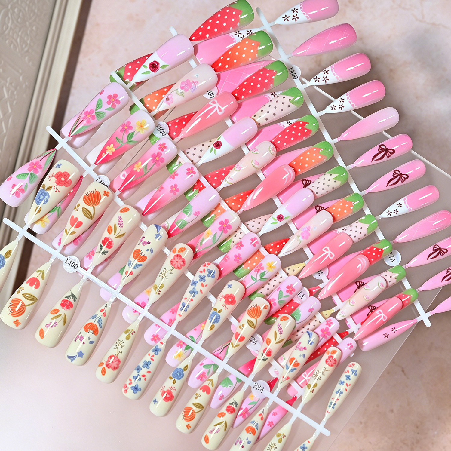 120Pcs Long Almond Press On Na – обзор и цена Nail Art Strawberry